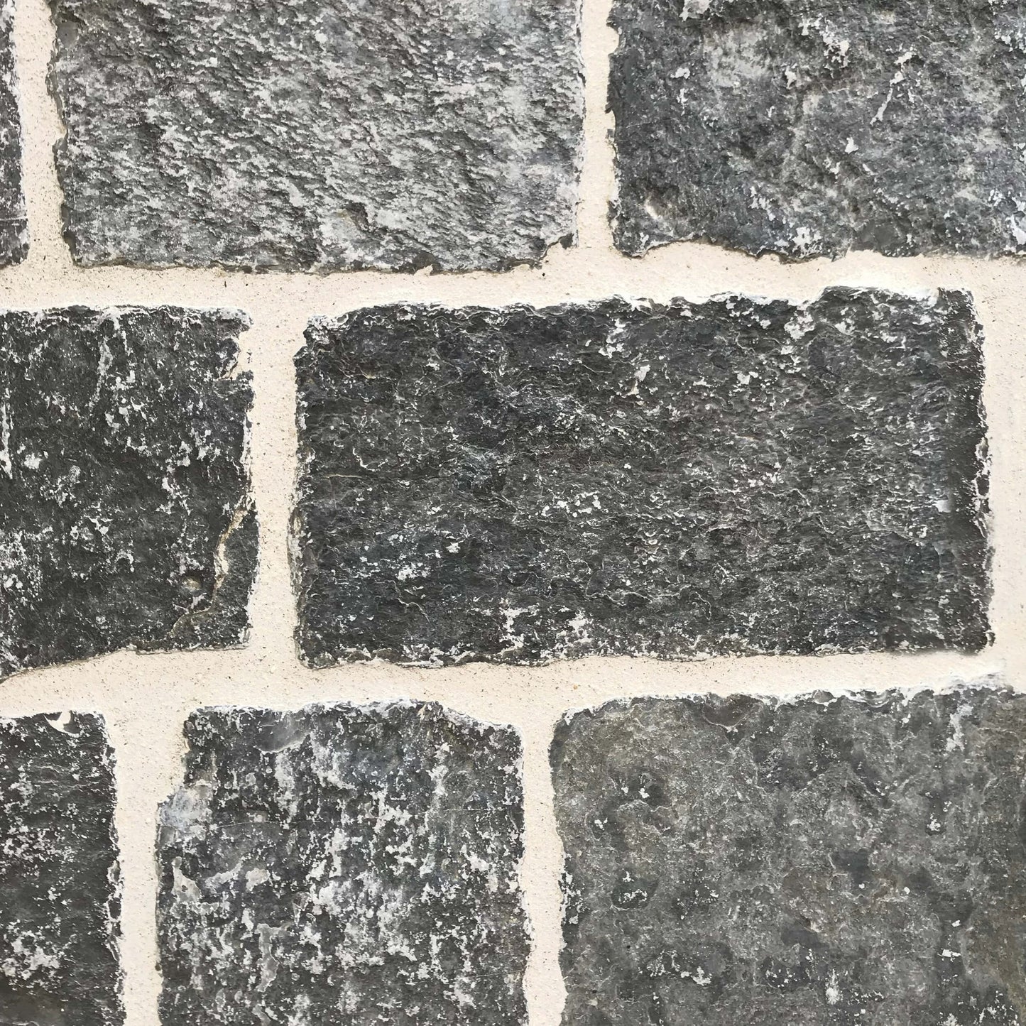 Pflaster Kalkstein LIMA BLACK
