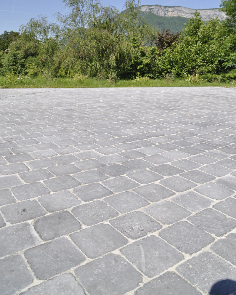 Pflaster Belgischer Blaustein aus HAINAUT
