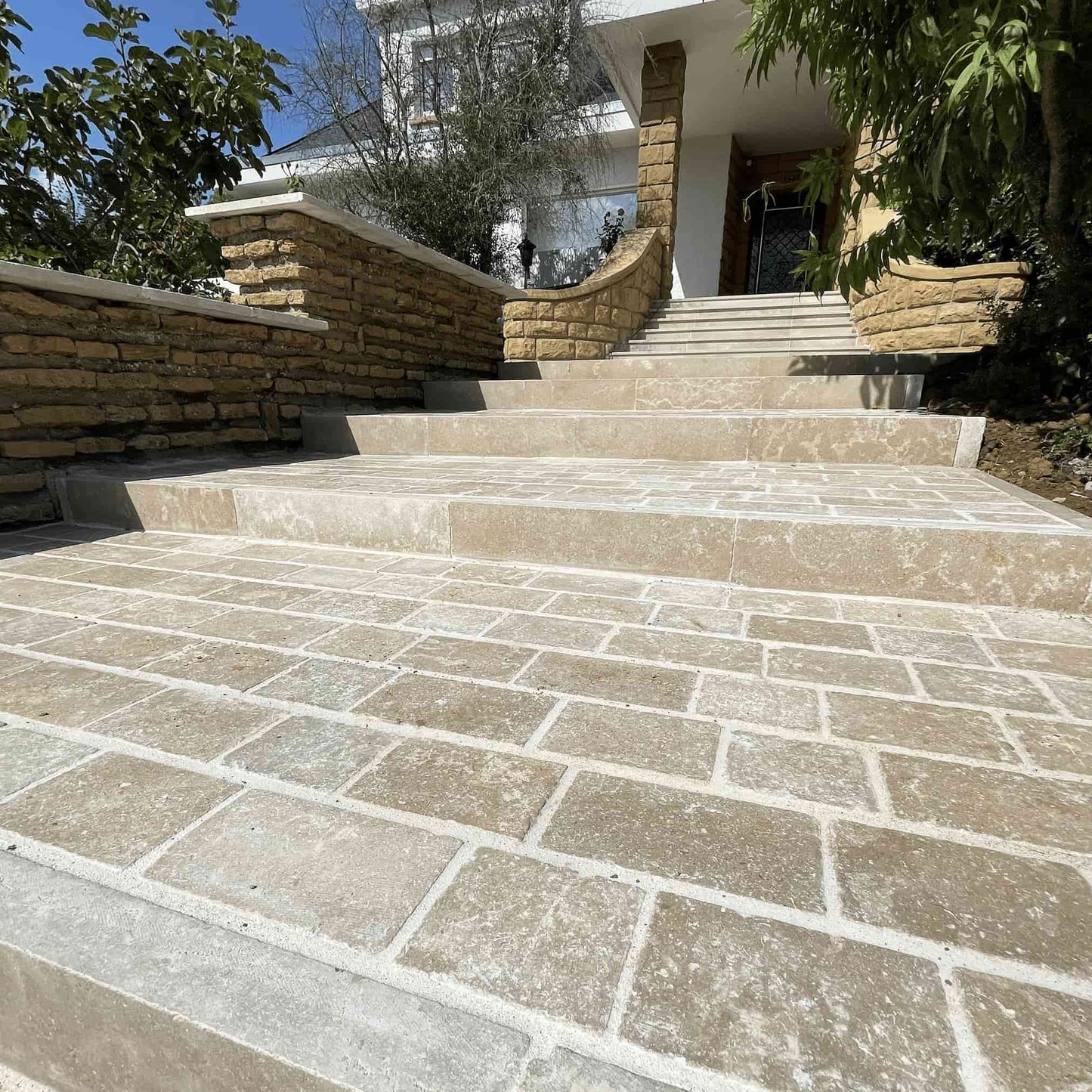 Pavé en pierre calcaire SINAI PEARL - Minéral Pierre Naturelle