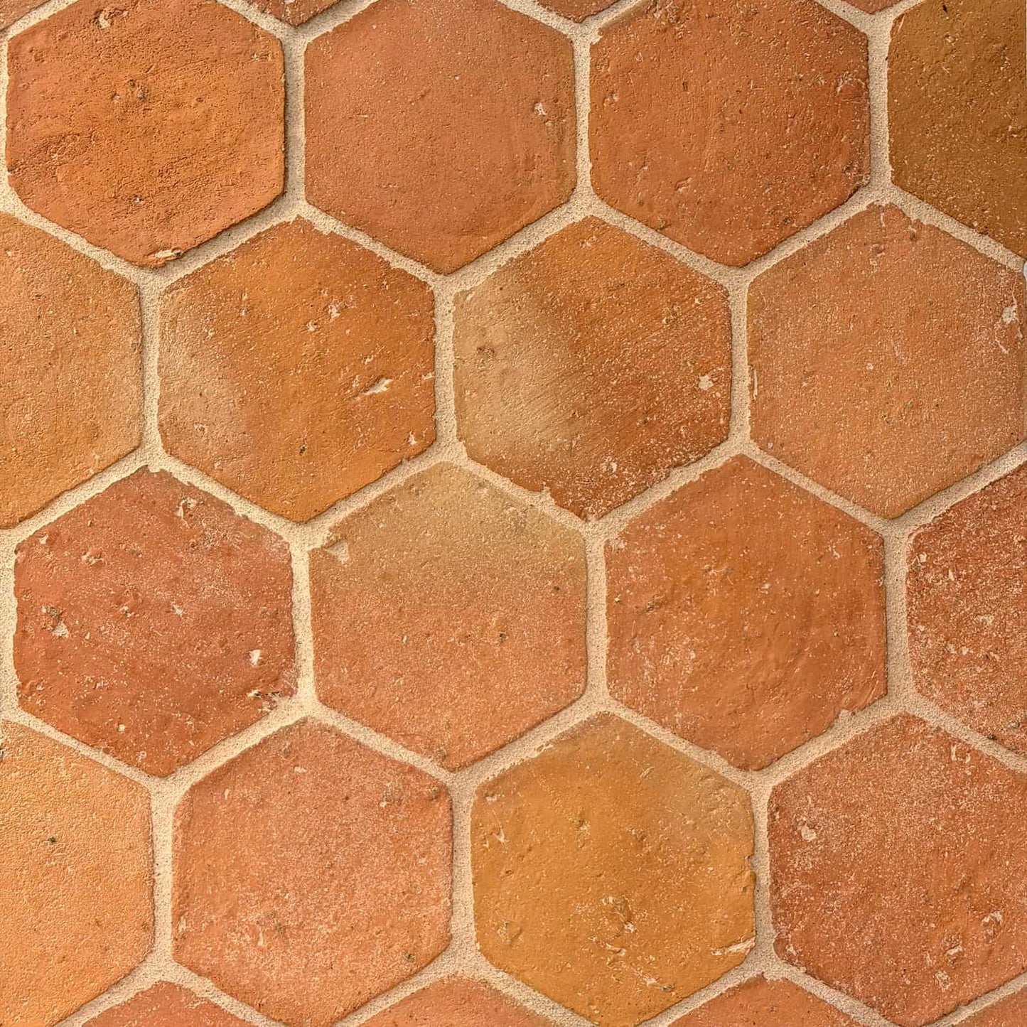 Hexagonale Terrakotta-Fliese 16 x 16 cm – massive handgefertigte Terrakotta – Minéral Naturstein